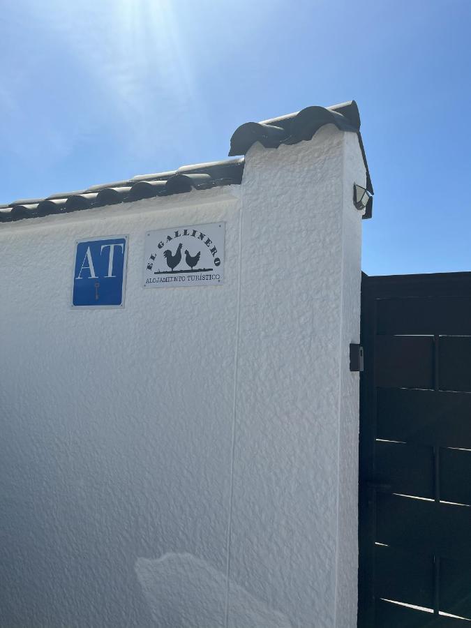 El Gallinero Almoharin Exteriör bild