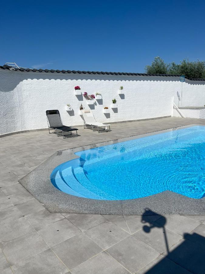 El Gallinero Almoharin Exteriör bild